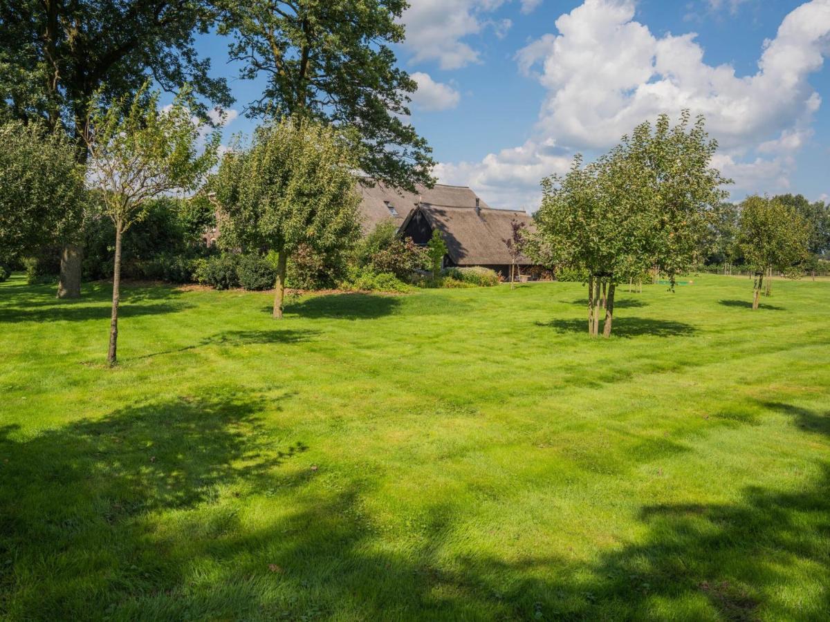 Willa Grandeur Farmhouse In Dwingeloo At A National Park Zewnętrze zdjęcie